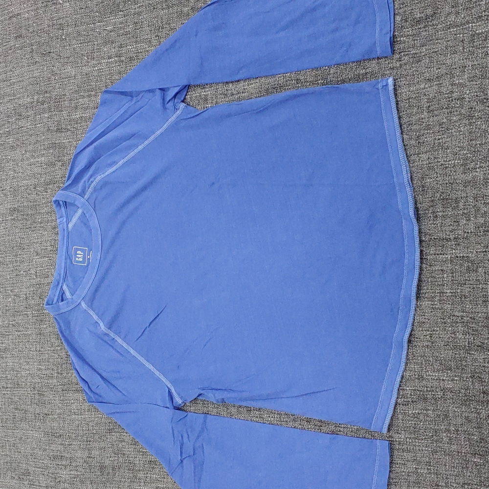 Gap long-sleeve t-shirt
